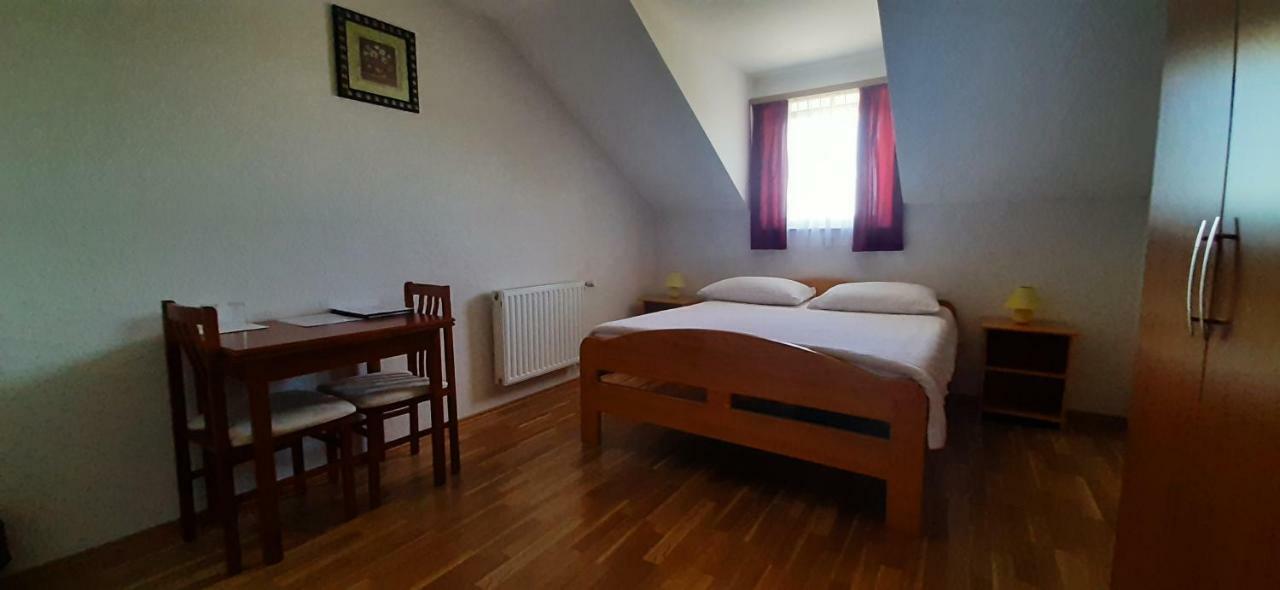 Rooms Jure Sabljak Grabovac  Eksteriør bilde